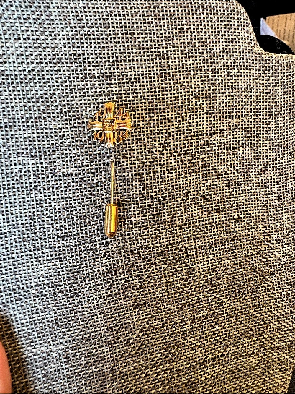 1984 Monte Cassino 1944–1984 40th Anniversary Gold Stick Pin WWII Commemorative